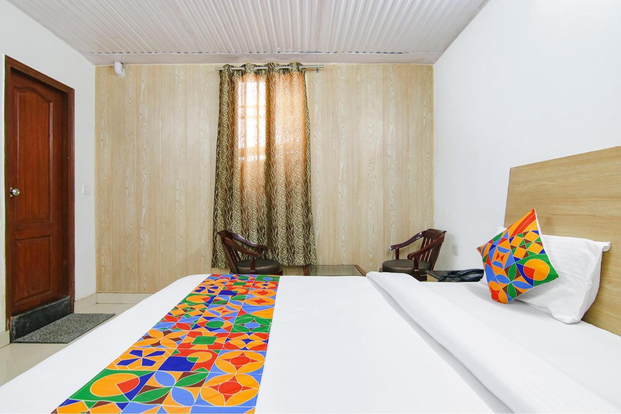 Fabexpress Kalsia Homestay - Nr Radha Krishna Mandir Masuri Exterior foto